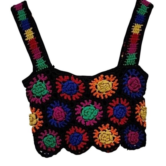 Farm Rio Crochet Flowers Top in Black with Colorful Floral Pattern Size Medium - Picture 5 of 5